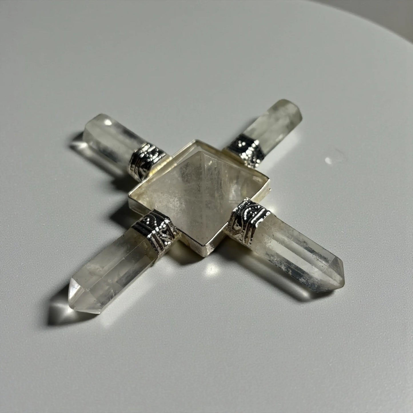 Clear Quartz 4-Point Pyramid Energy Generator (Reiki) | Crystal Pyramid - Soulara Life