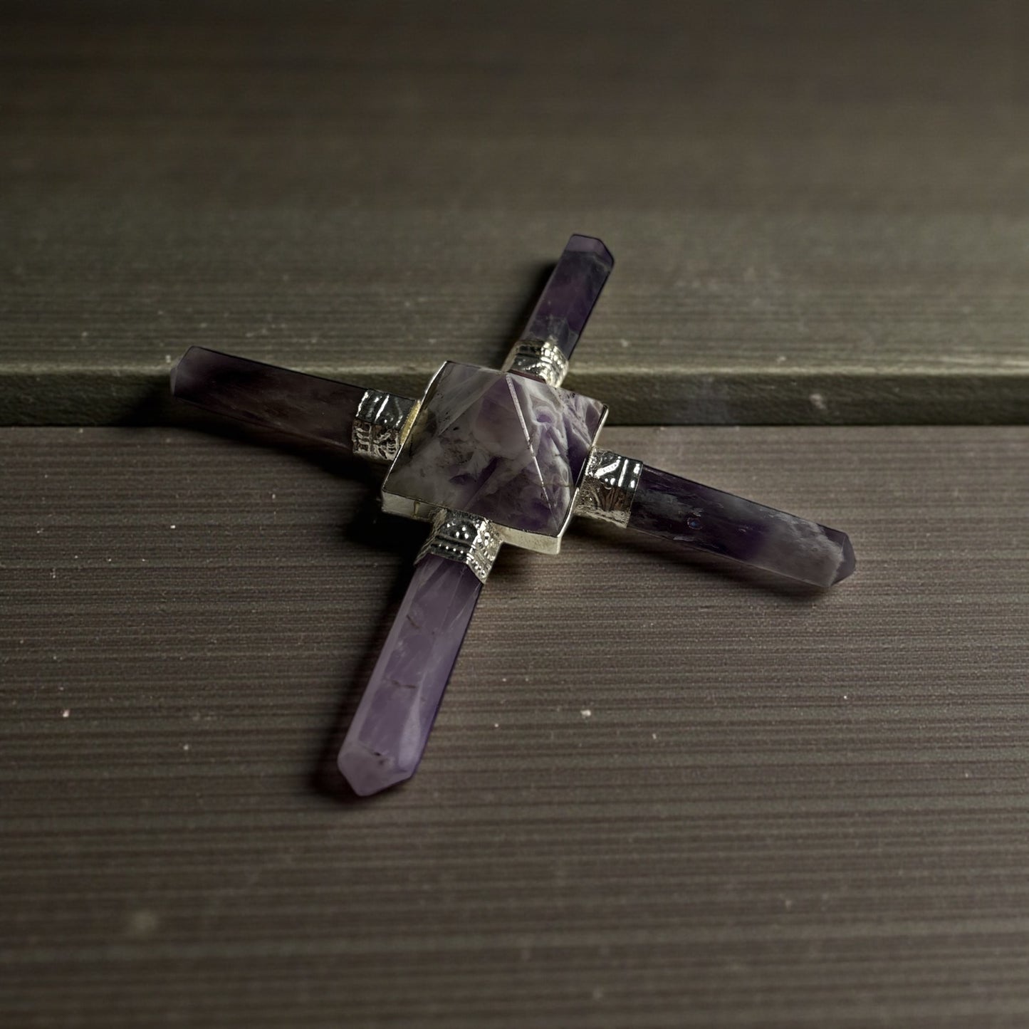 Amethyst 4-Point Pyramid Energy Generator