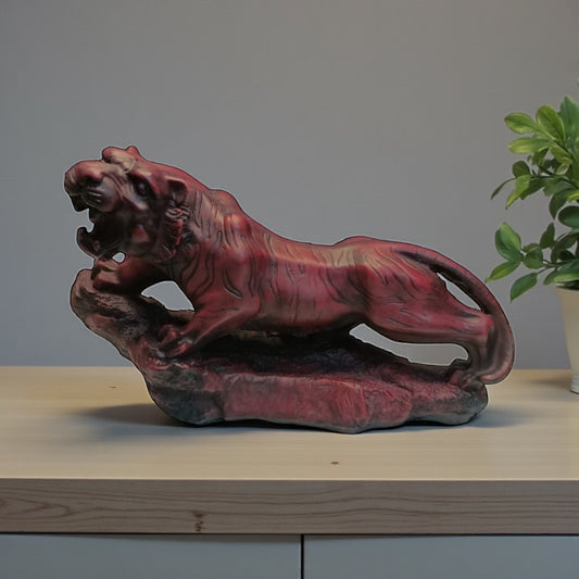 Statue Red Jaguar