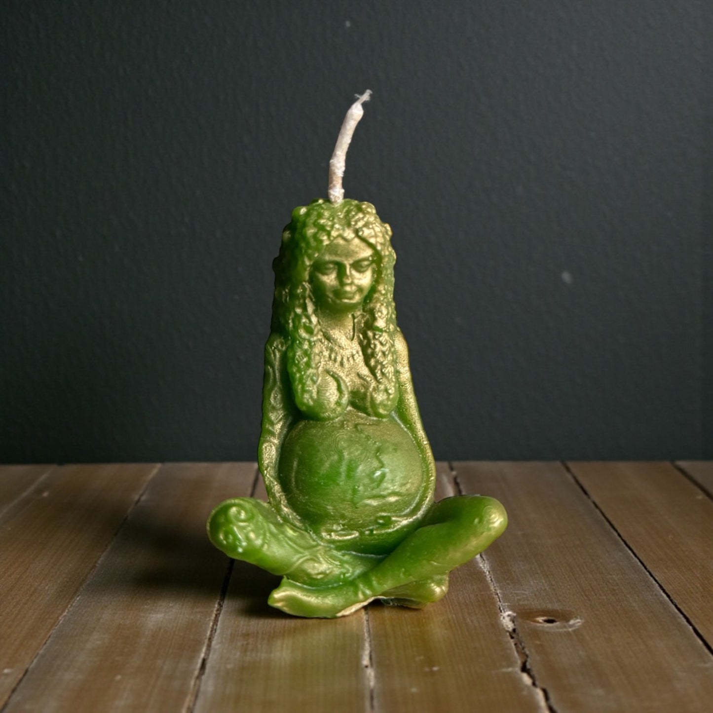 Mother Earth Gaia Candle – Green